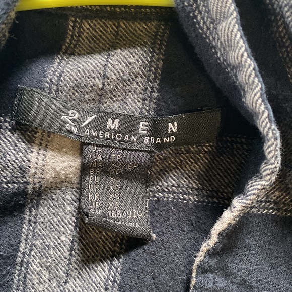 Black and grey plaid button up shirt - Picture 2 of 2